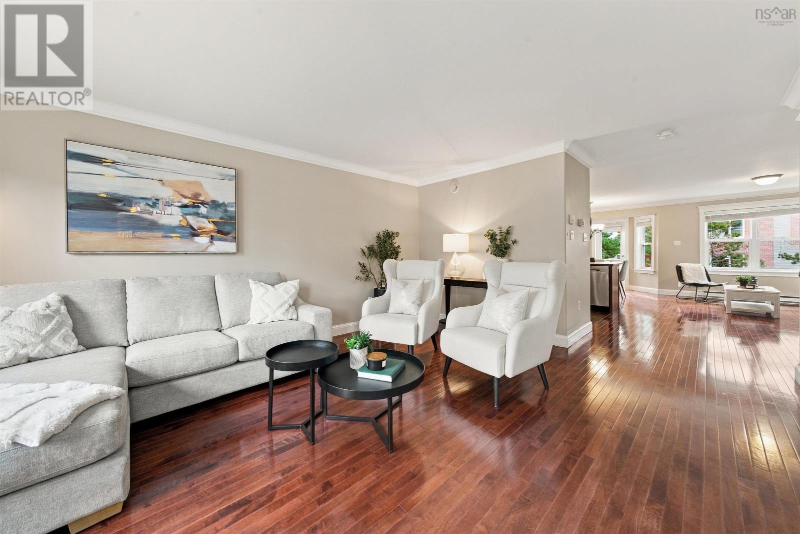 150 Transom Drive Property Photo 8