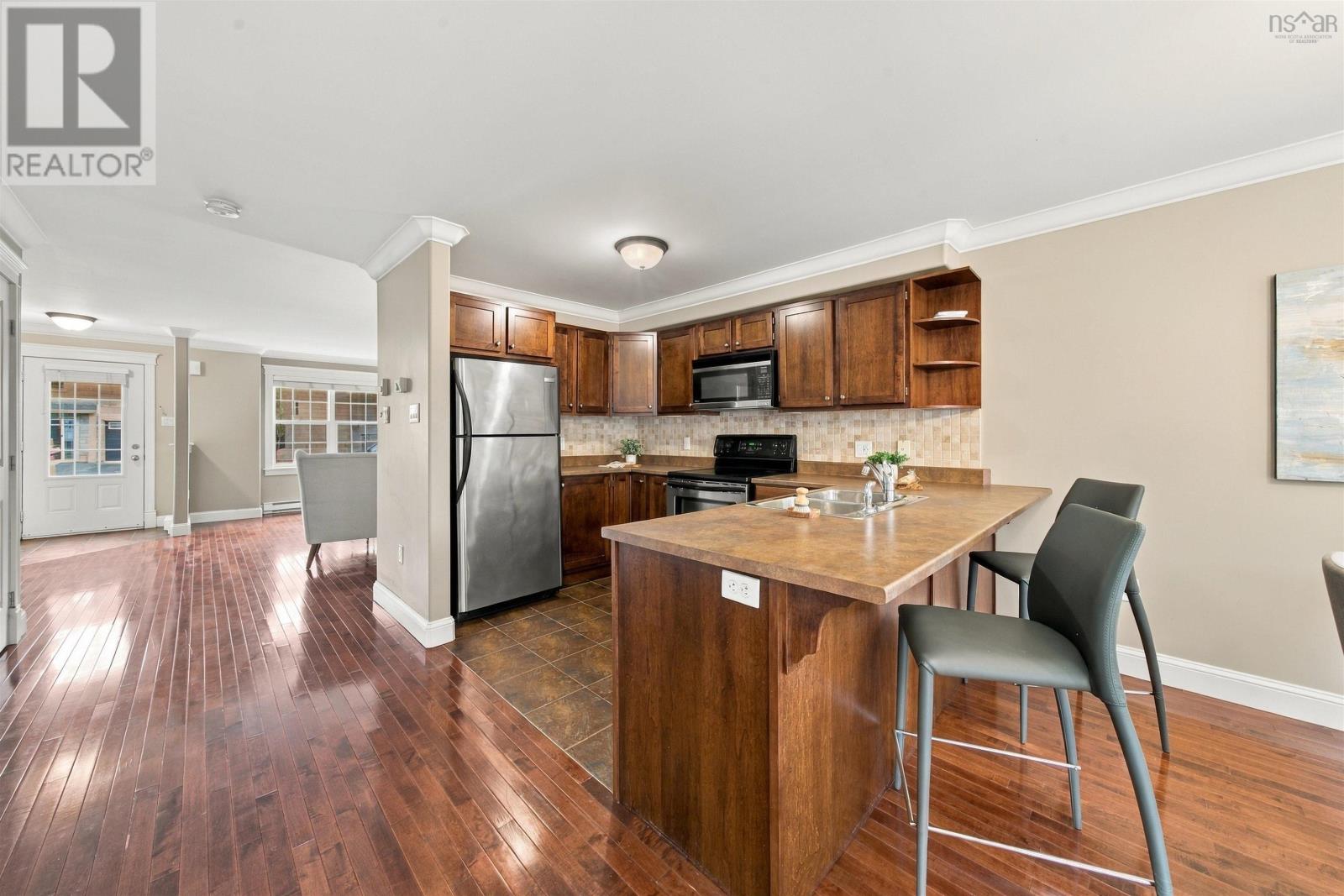 150 Transom Drive Property Photo 12