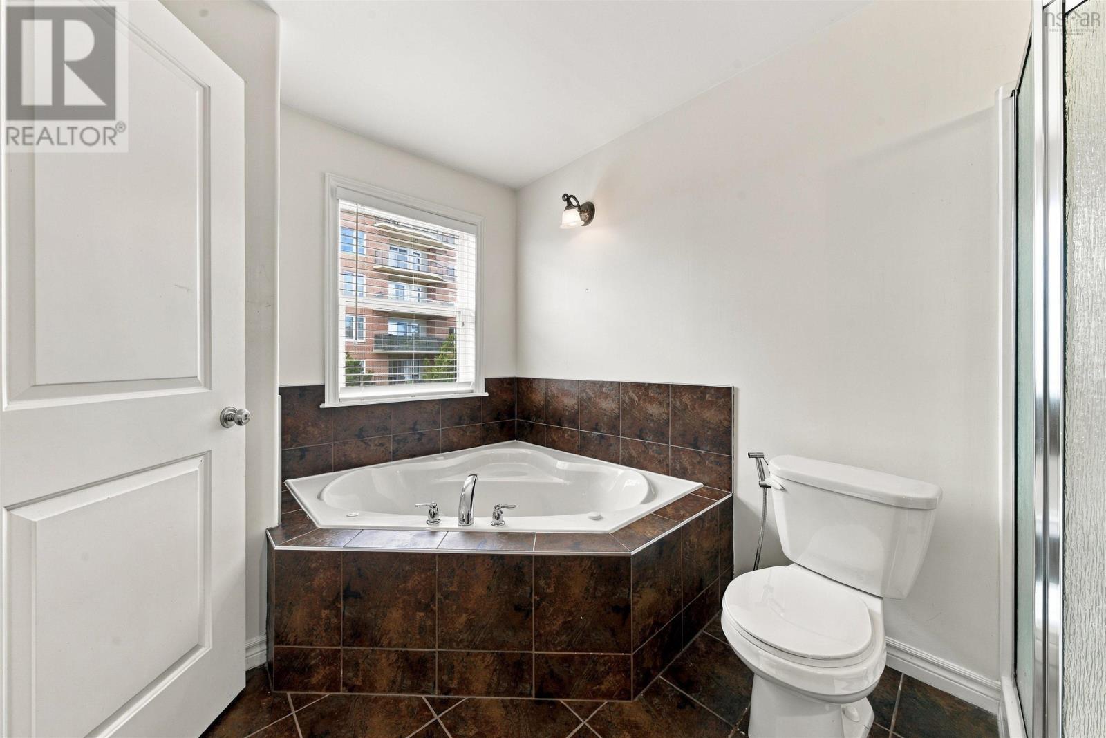 150 Transom Drive Property Photo 32