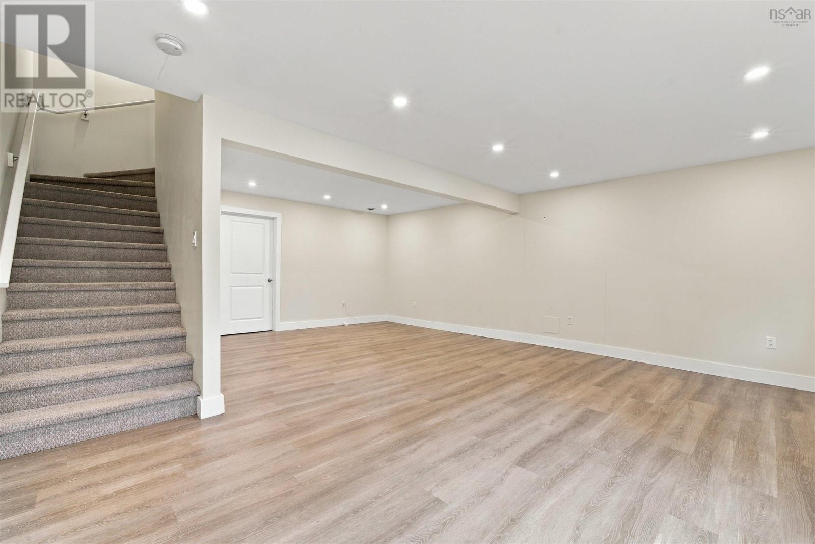 150 Transom Drive Property Photo 41