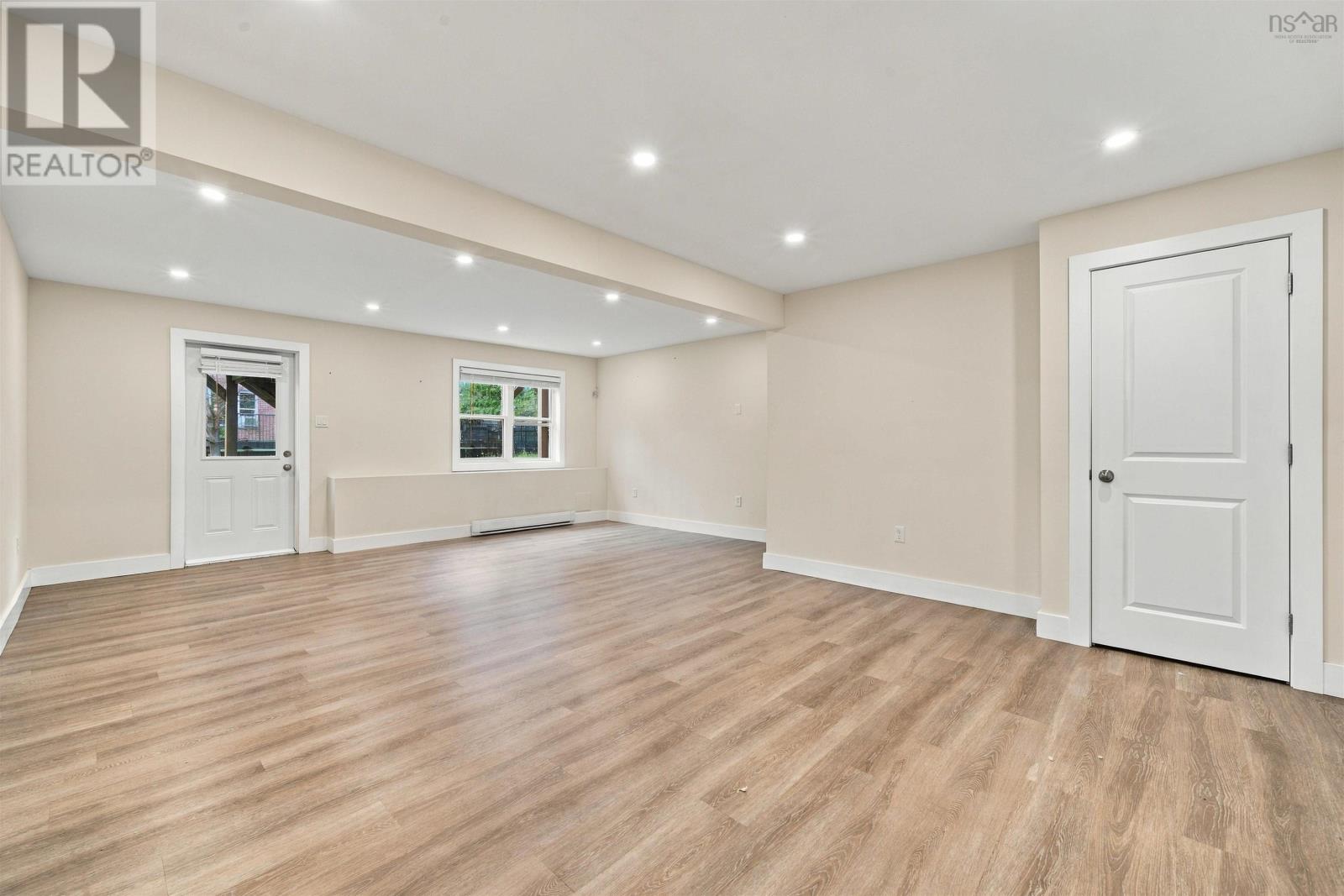 150 Transom Drive Property Photo 42