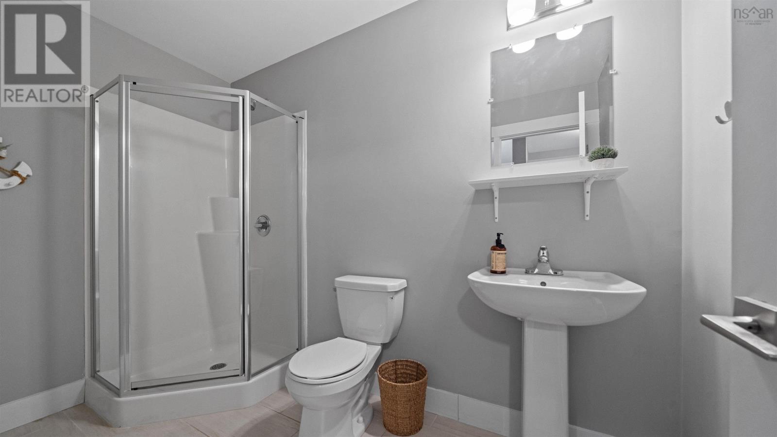 329 Savoy Avenue Property Photo 35
