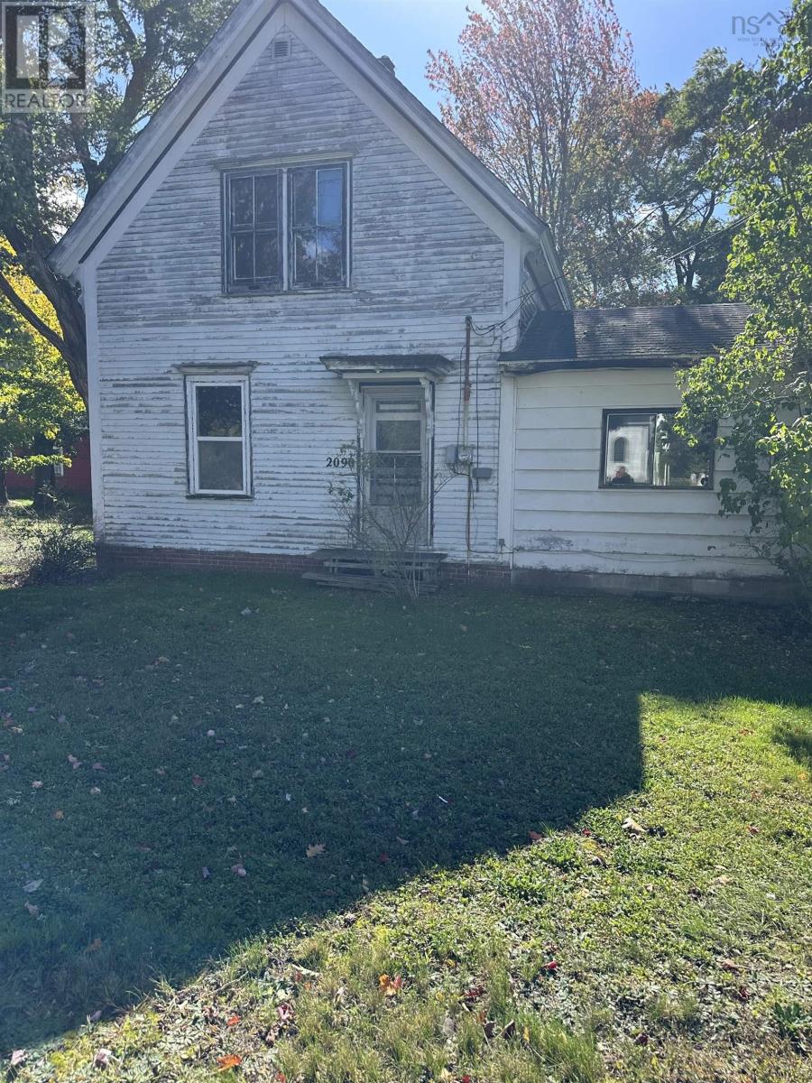 2090 Highway 1 Property Photo 4