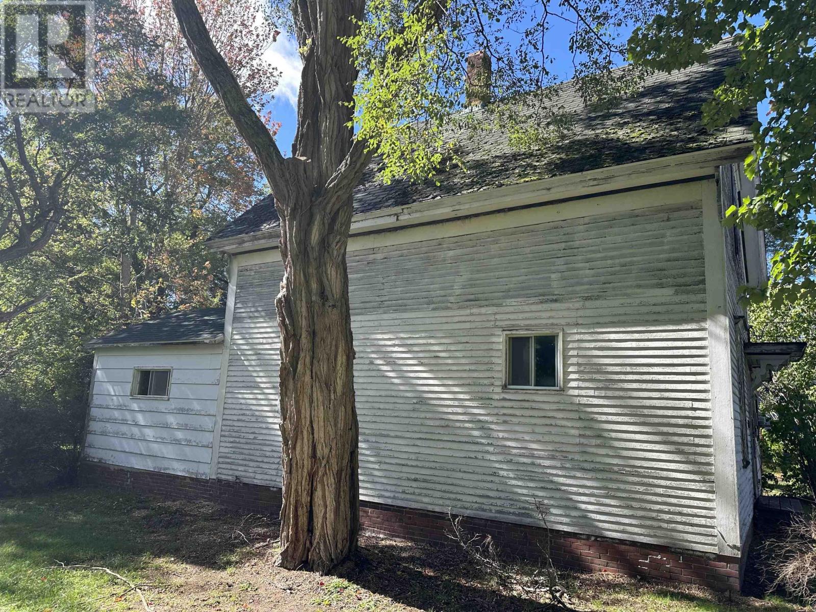 2090 Highway 1 Property Photo 7