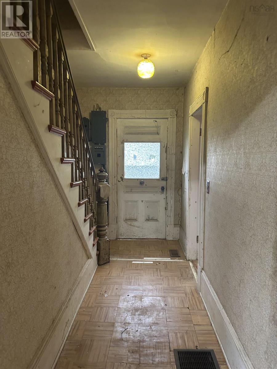 2090 Highway 1 Property Photo 17