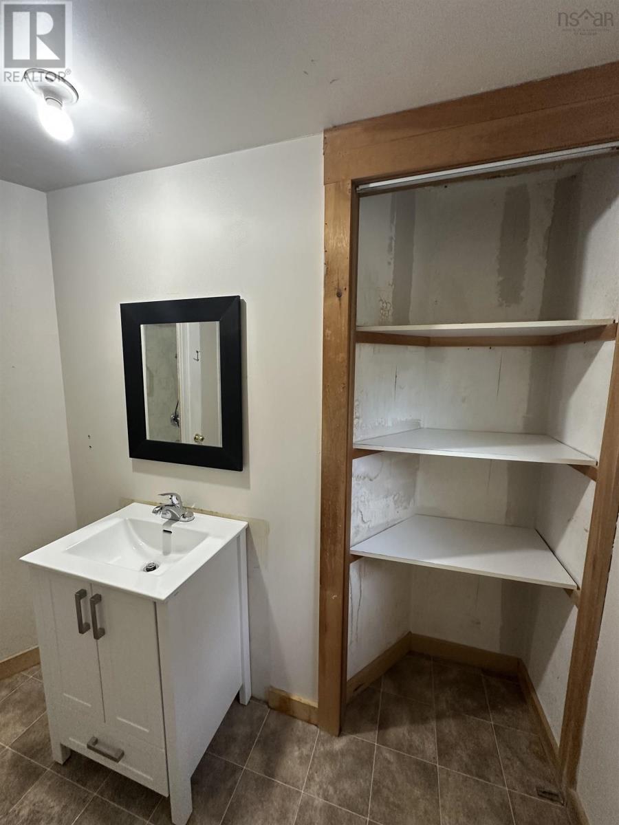 2090 Highway 1 Property Photo 24