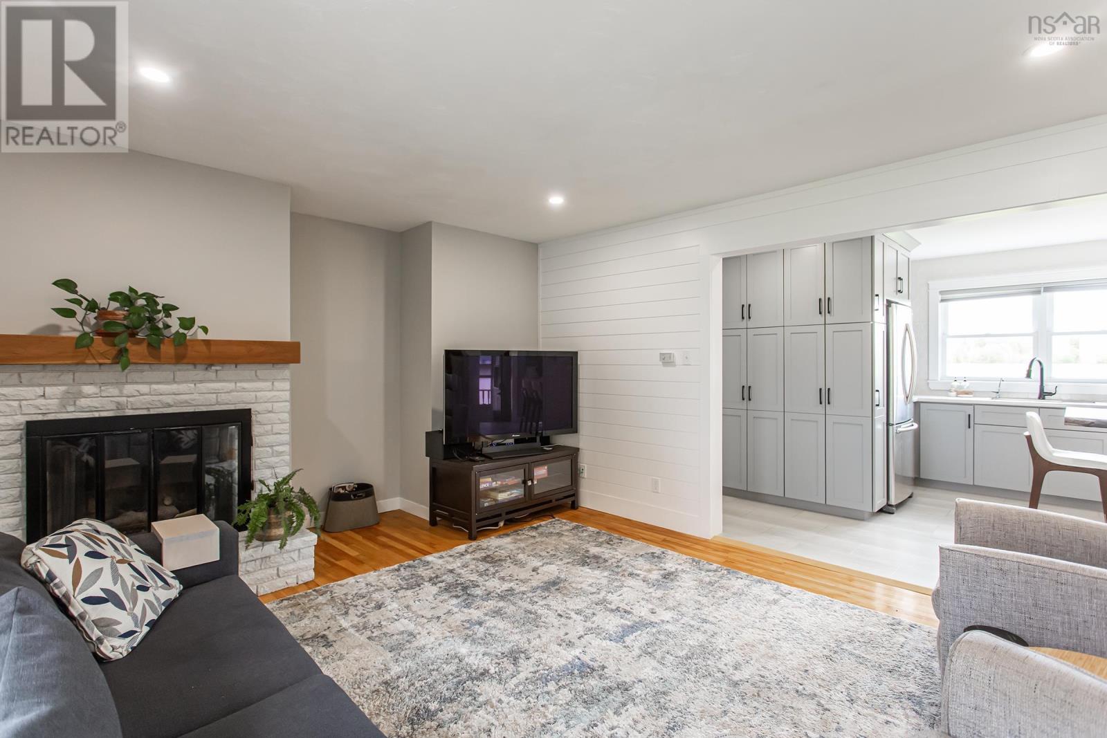 9658 Highway 10 Property Photo 15