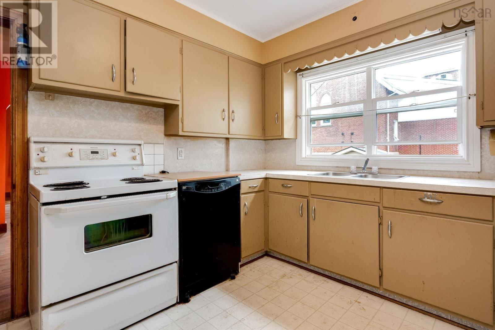 119 Rundle Street Property Photo 21