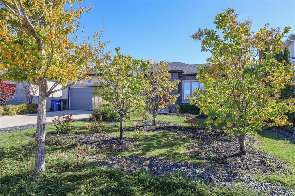 64 Cypress Ridge Property Photo 4