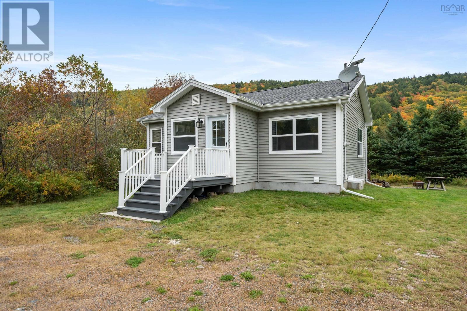 14975 Highway 4 Property Photo 1