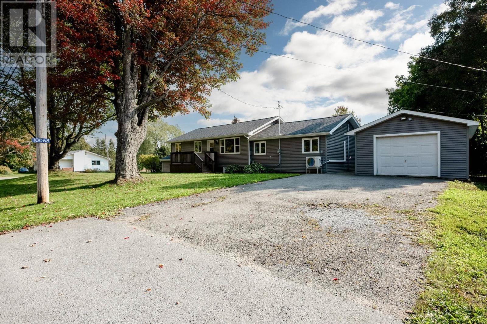 10068 Highway 221 Property Photo 1