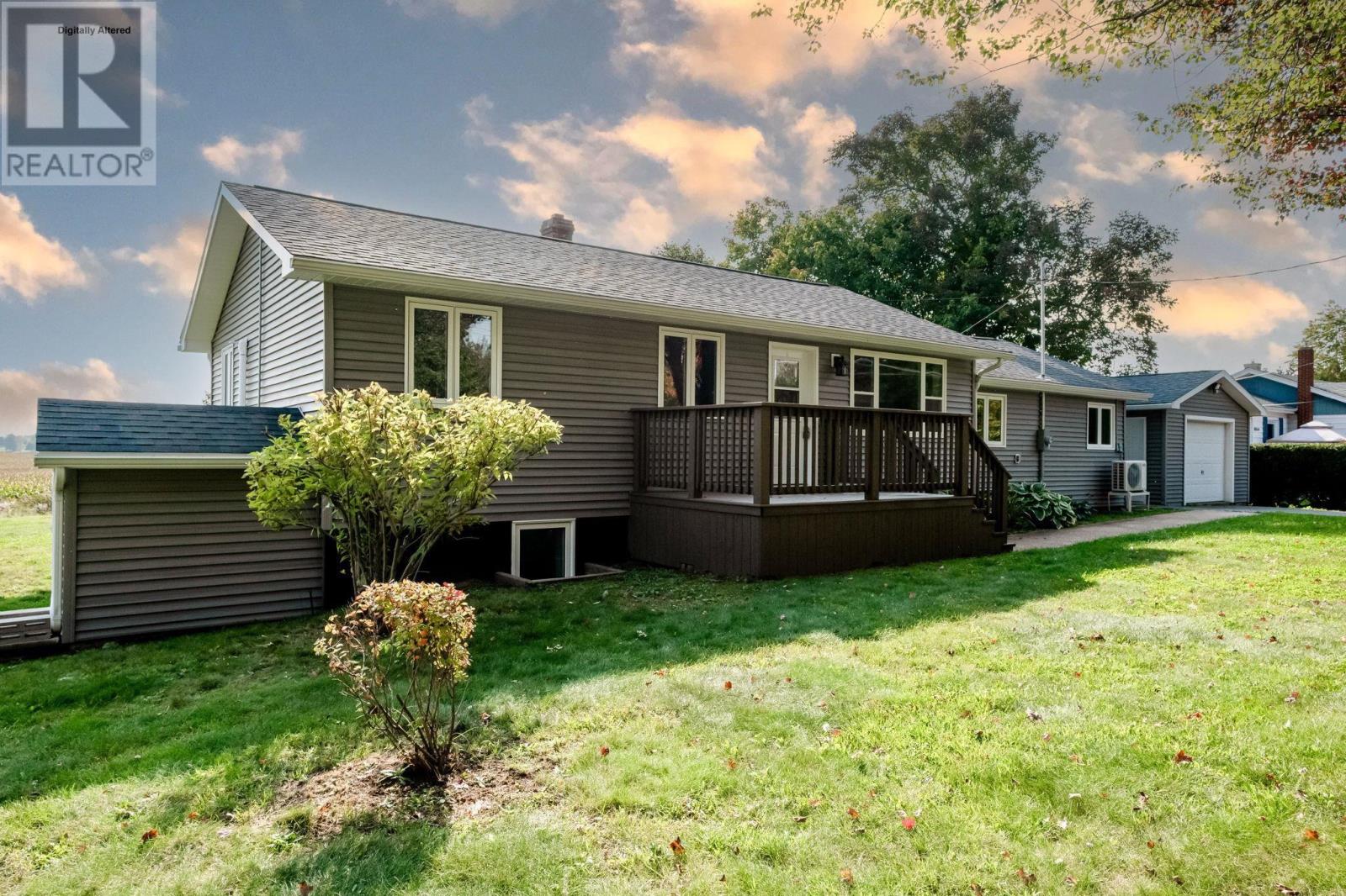 10068 Highway 221 Property Photo 2