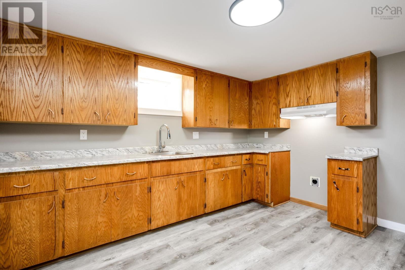 10068 Highway 221 Property Photo 23