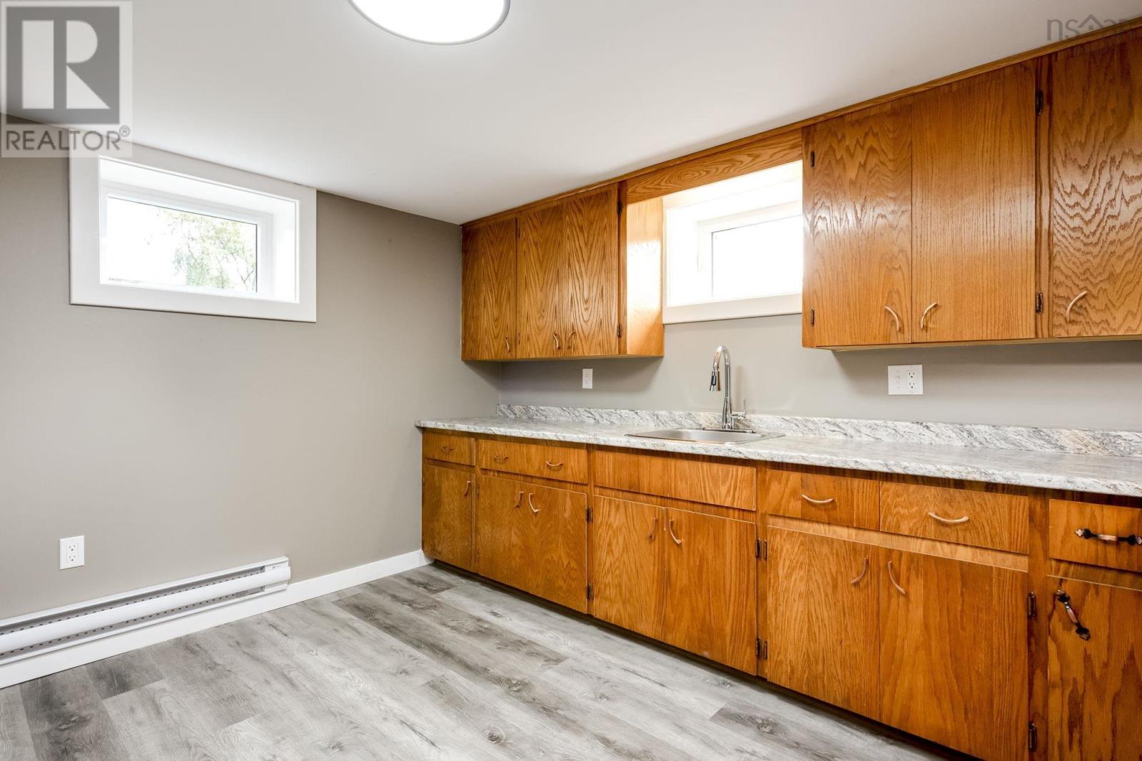 10068 Highway 221 Property Photo 24