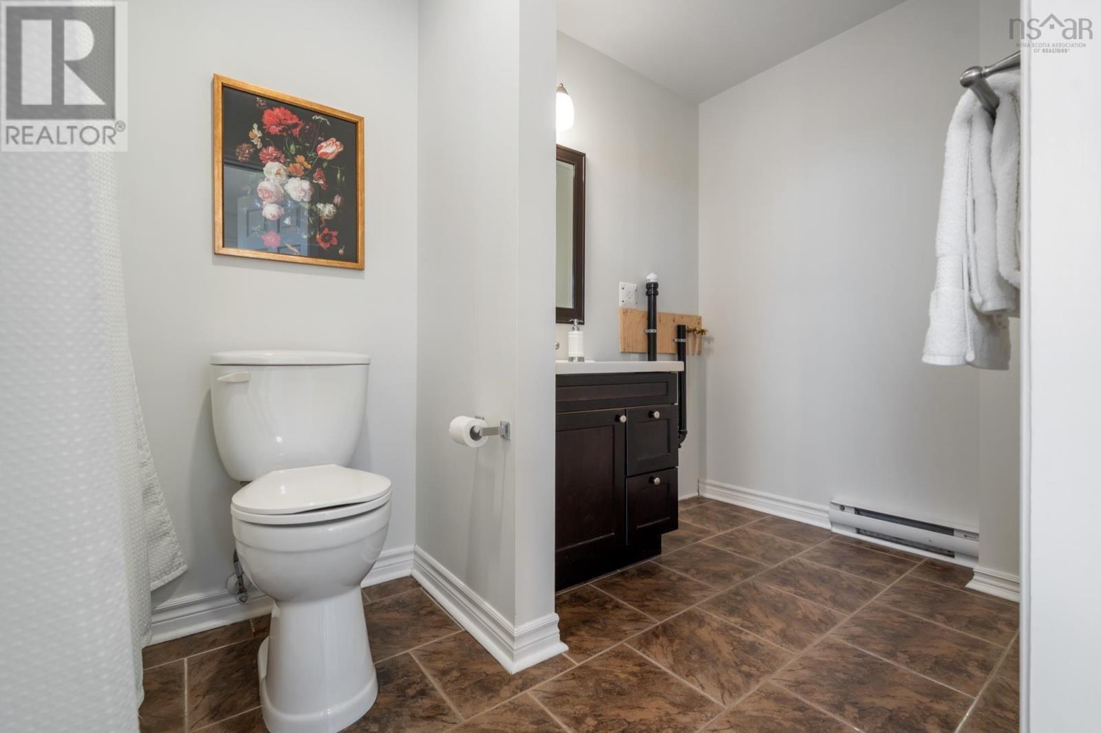307 215 King Street Property Photo 29