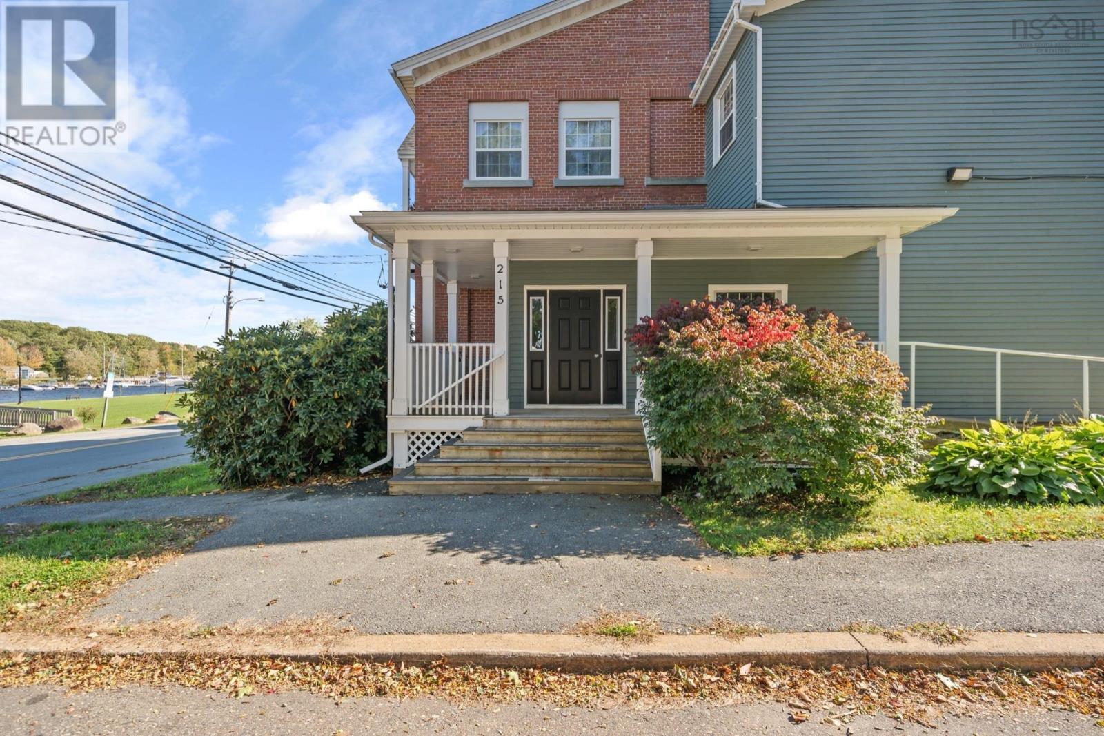 307 215 King Street Property Photo 36