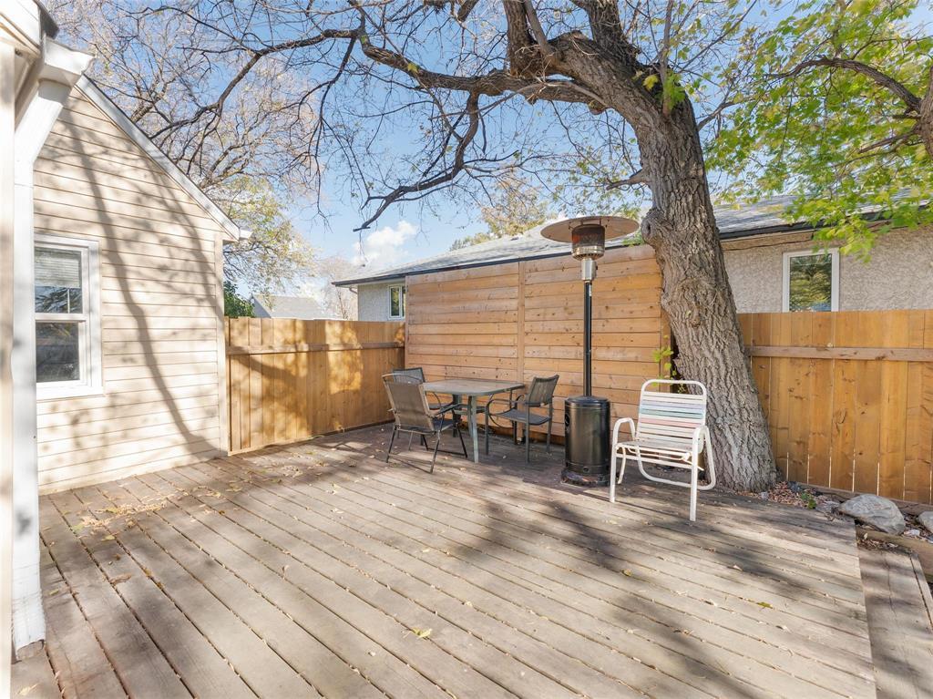 406 Strathnaver Avenue Property Photo 40