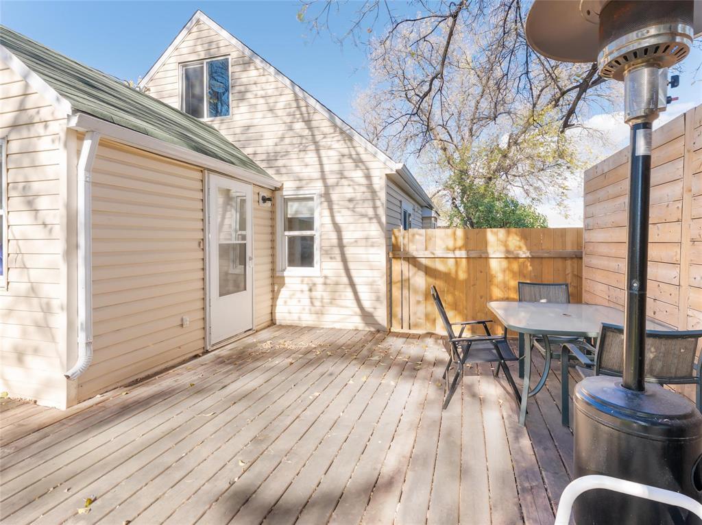406 Strathnaver Avenue Property Photo 41