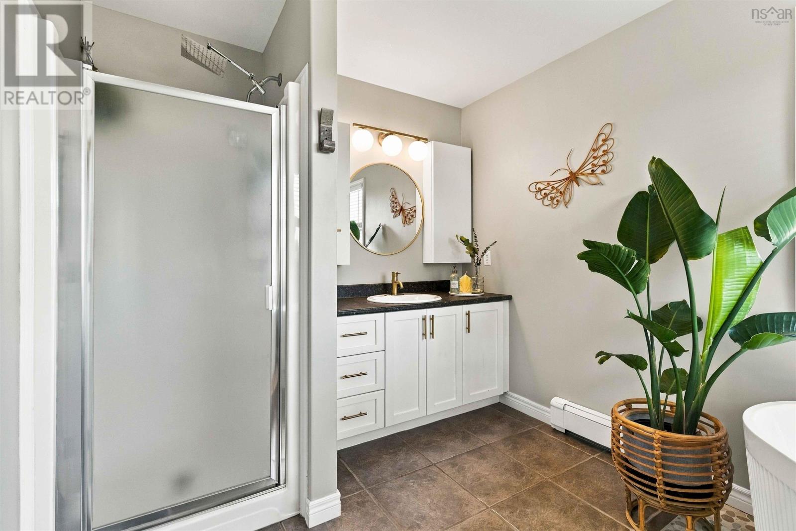 254 Robert Street Property Photo 28