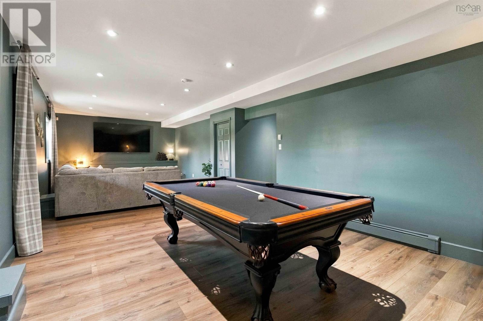 254 Robert Street Property Photo 36