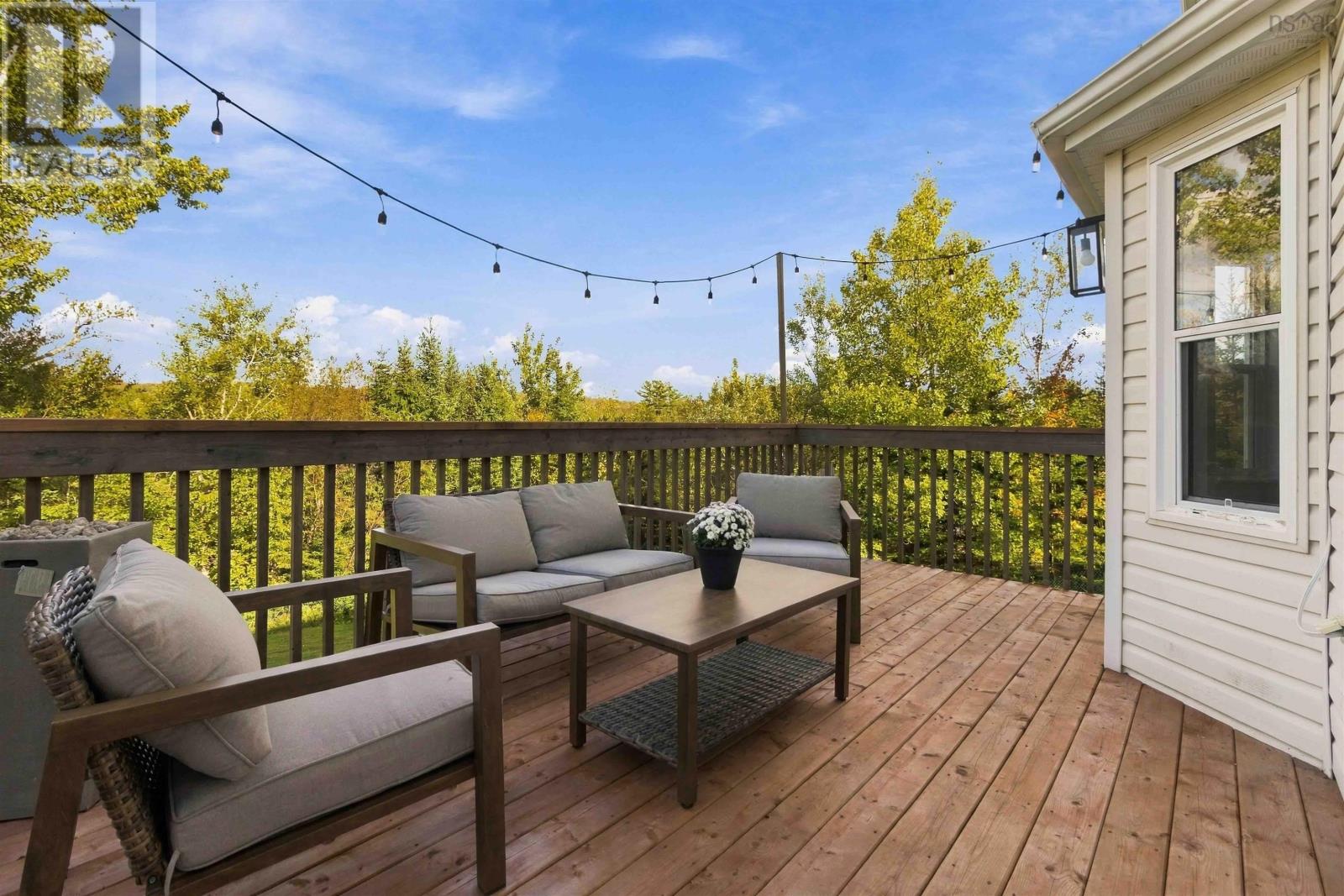 254 Robert Street Property Photo 44