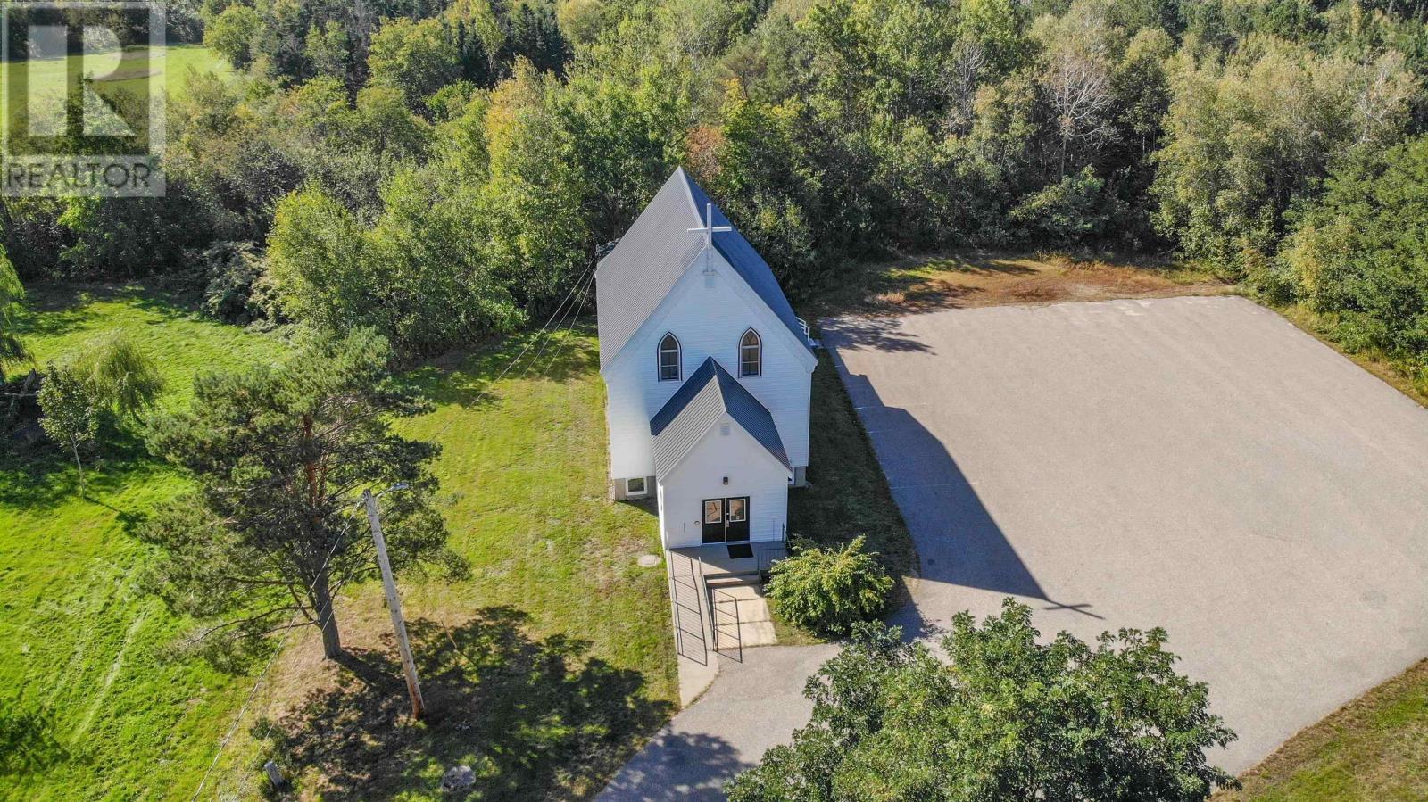 93 South Street Property Photo 3
