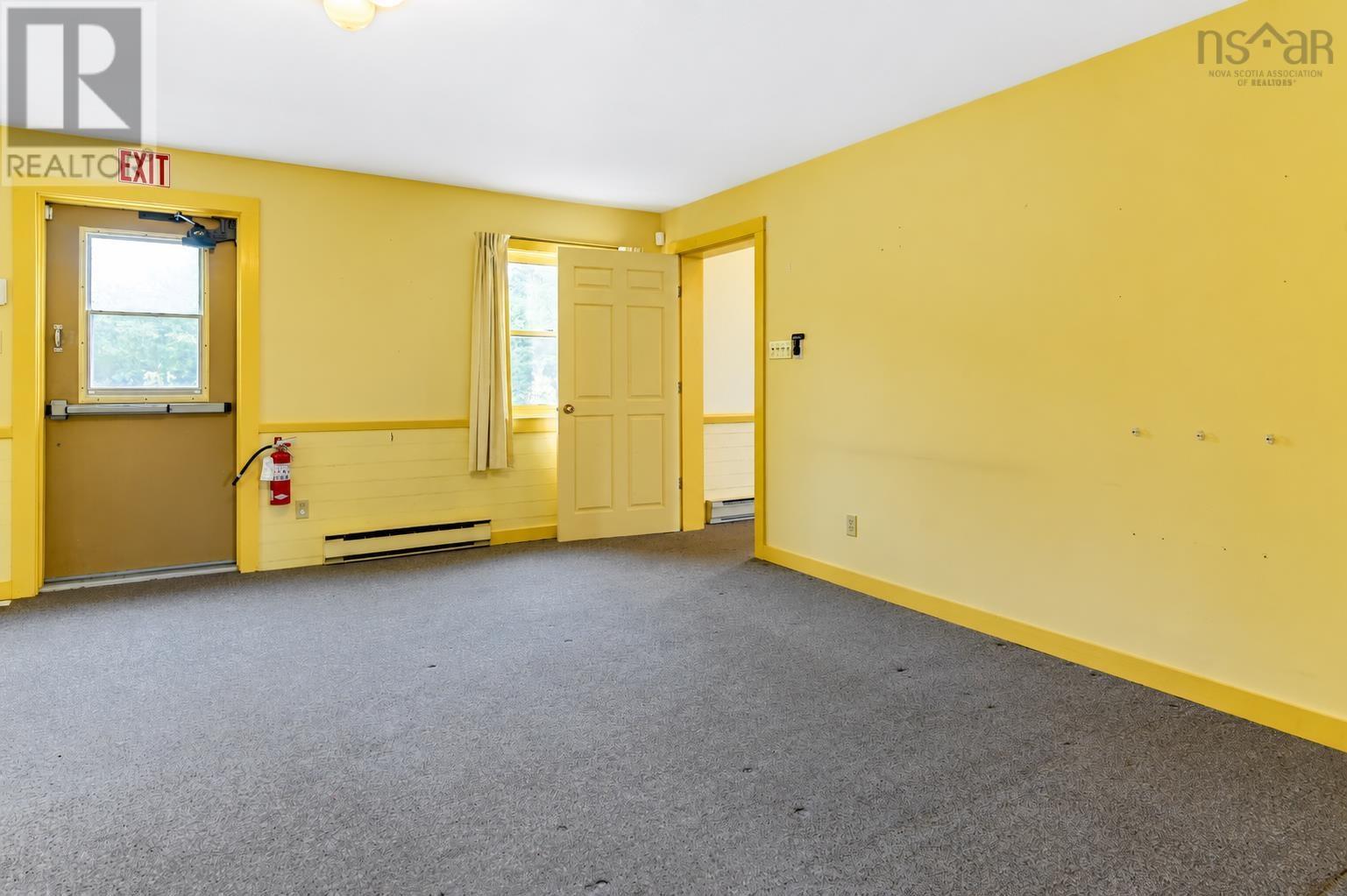 93 South Street Property Photo 24