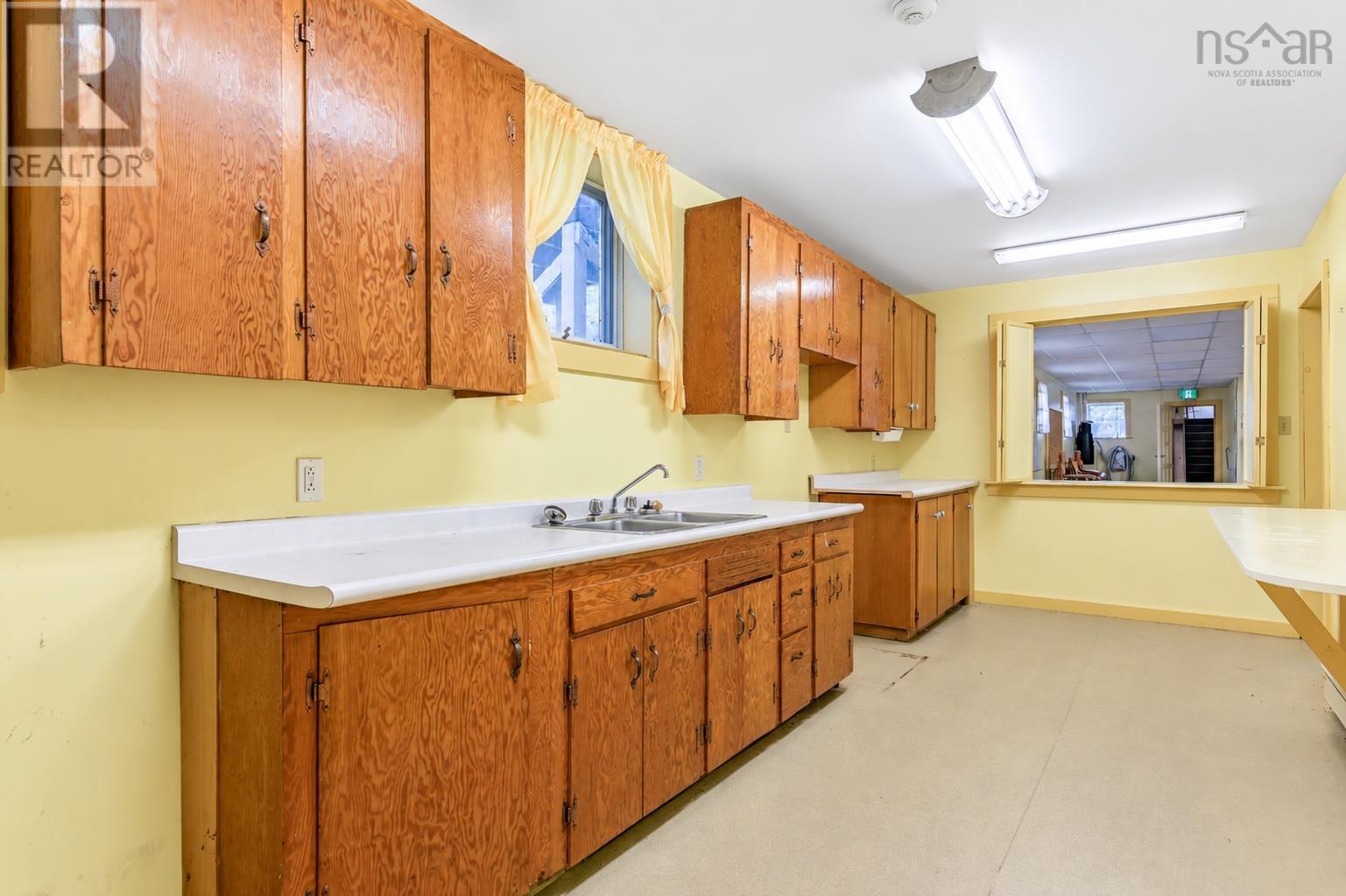93 South Street Property Photo 33