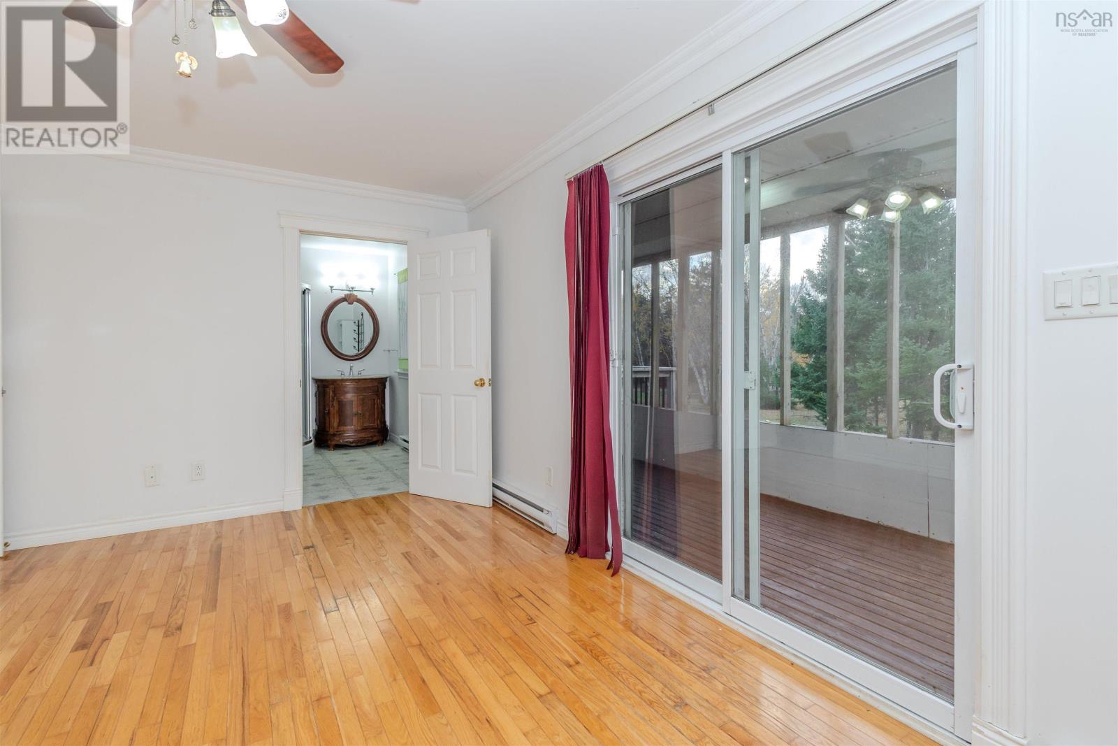 103 Paradise Road Property Photo 16
