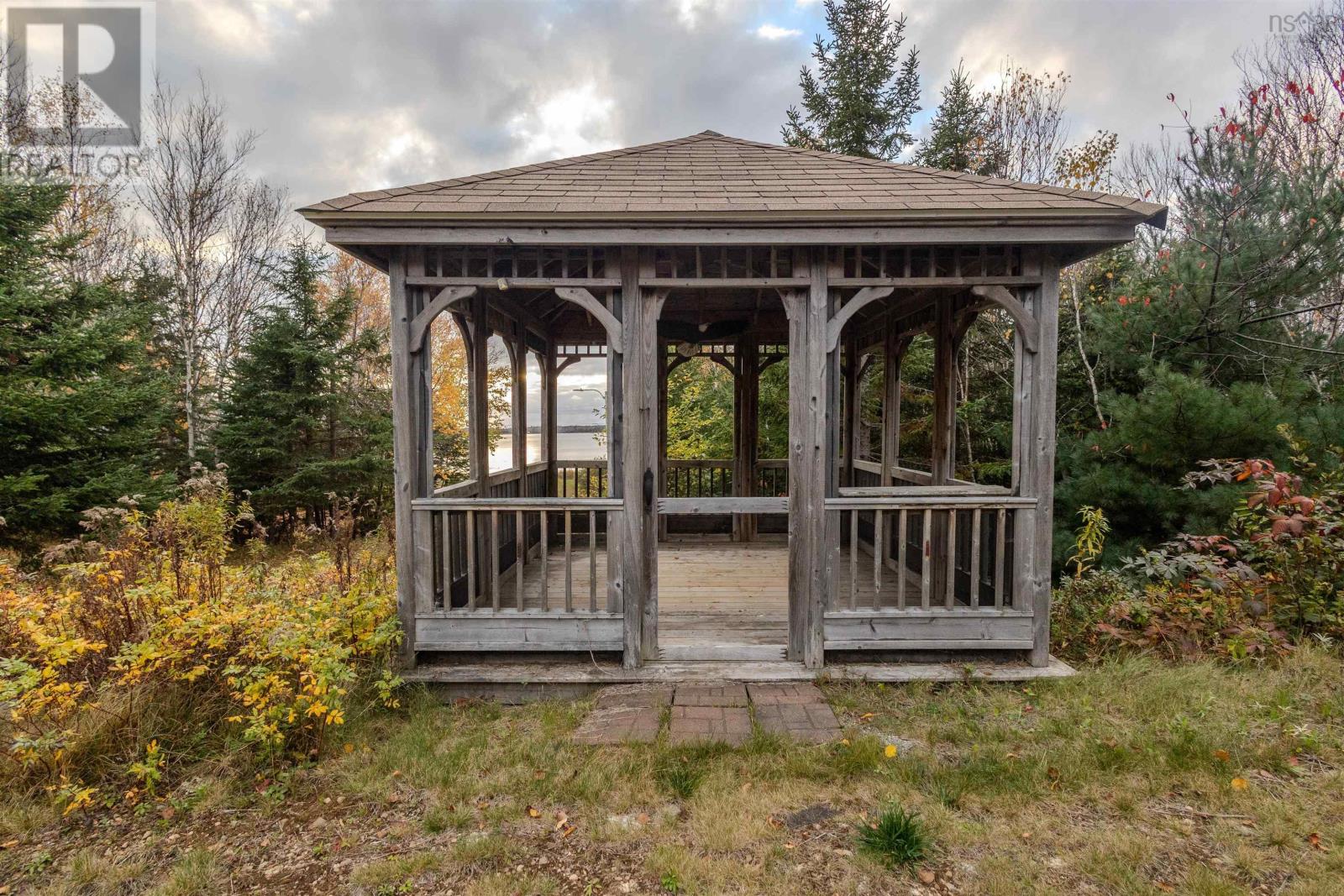 103 Paradise Road Property Photo 26