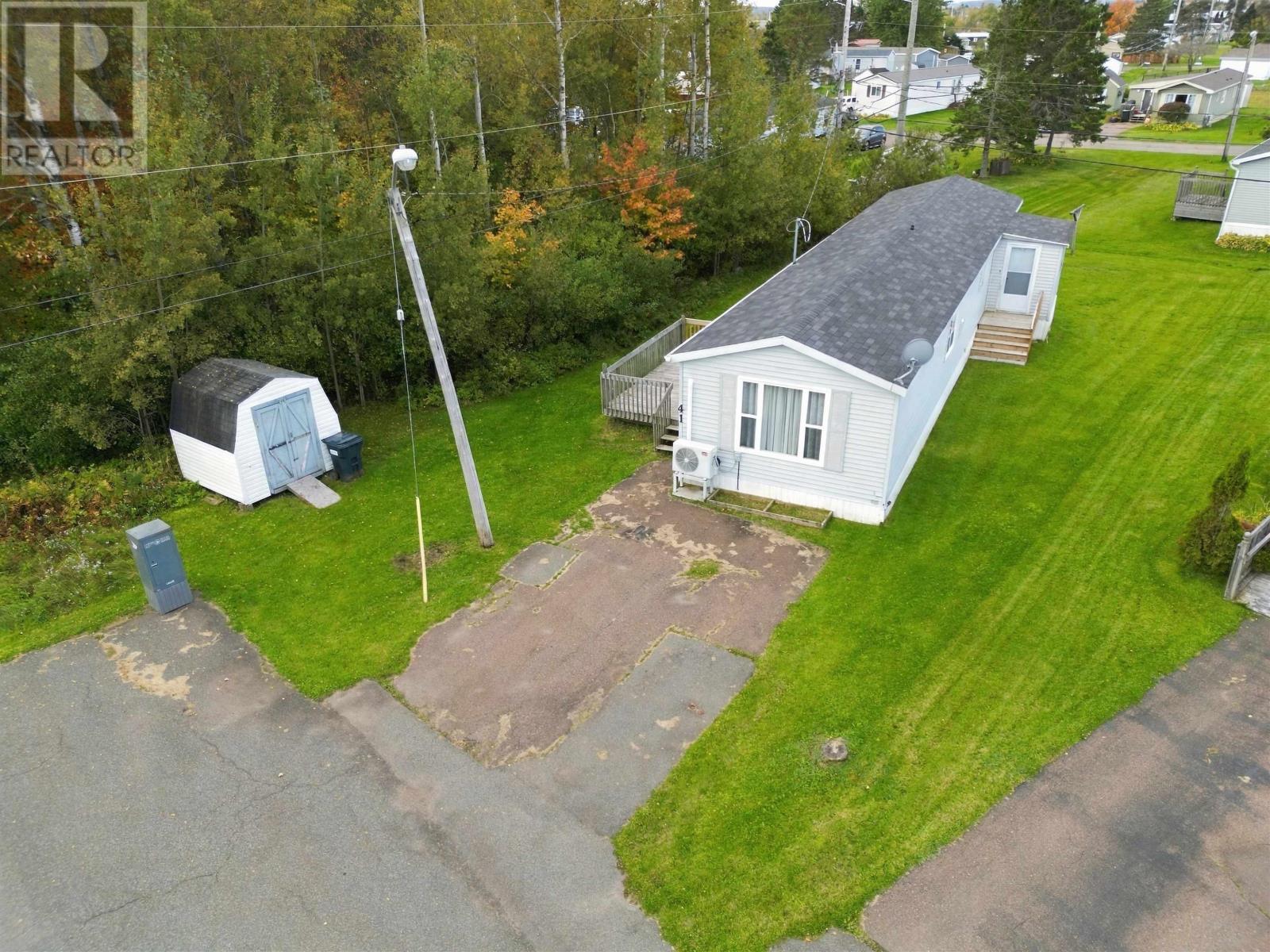 41 Costin Drive Property Photo 5