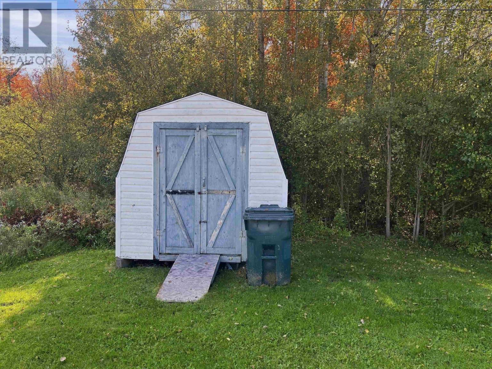 41 Costin Drive Property Photo 32