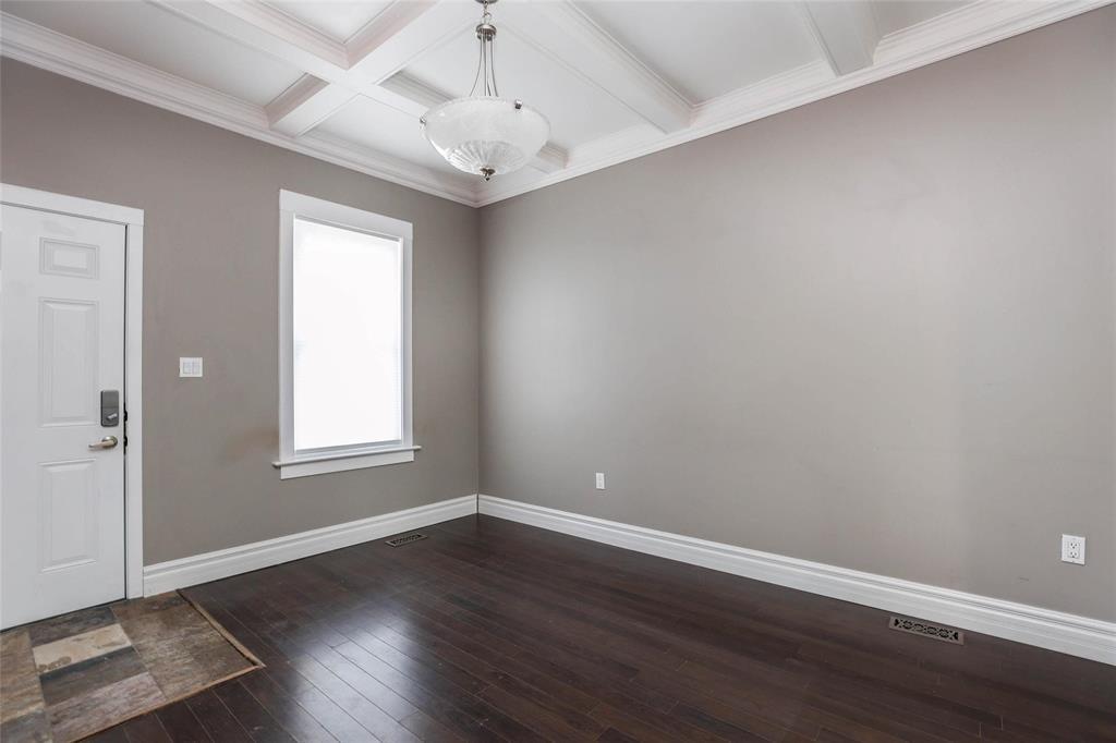 480 Jefferson Avenue Property Photo 3