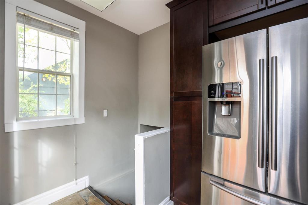 480 Jefferson Avenue Property Photo 12