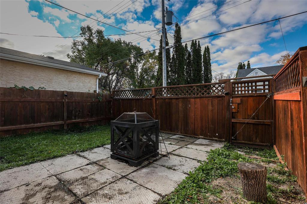 480 Jefferson Avenue Property Photo 32