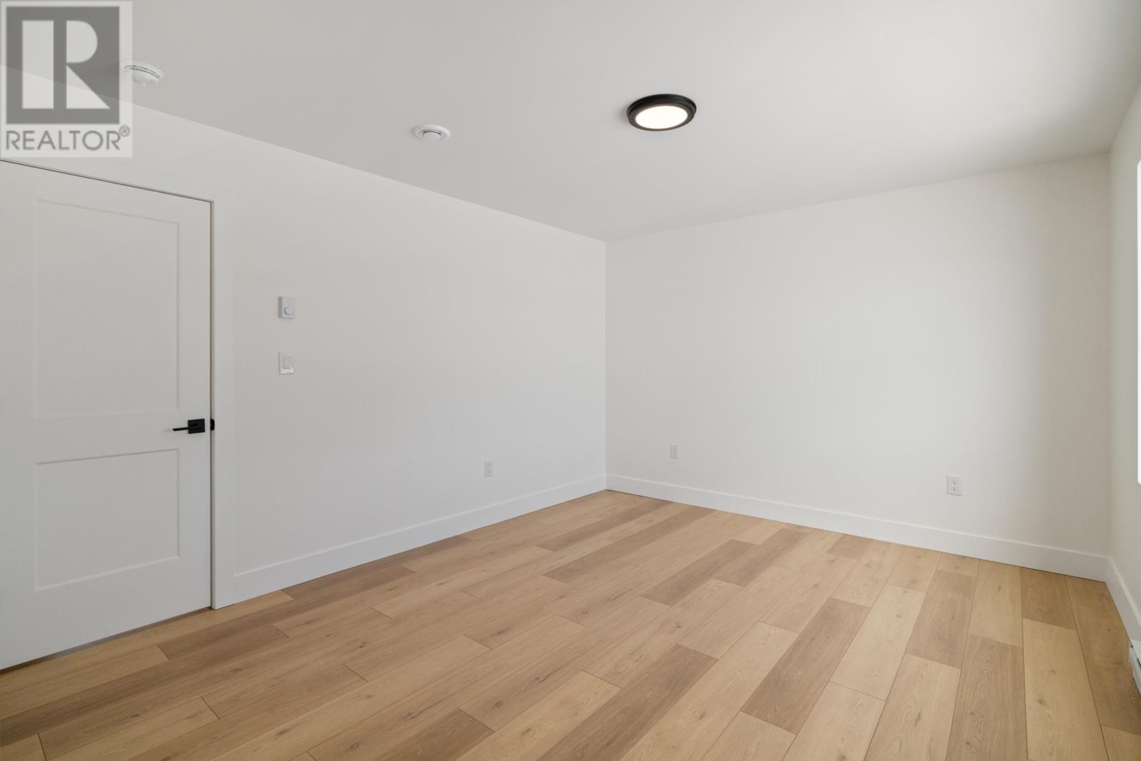 24-8 Donagh Road Property Photo 16