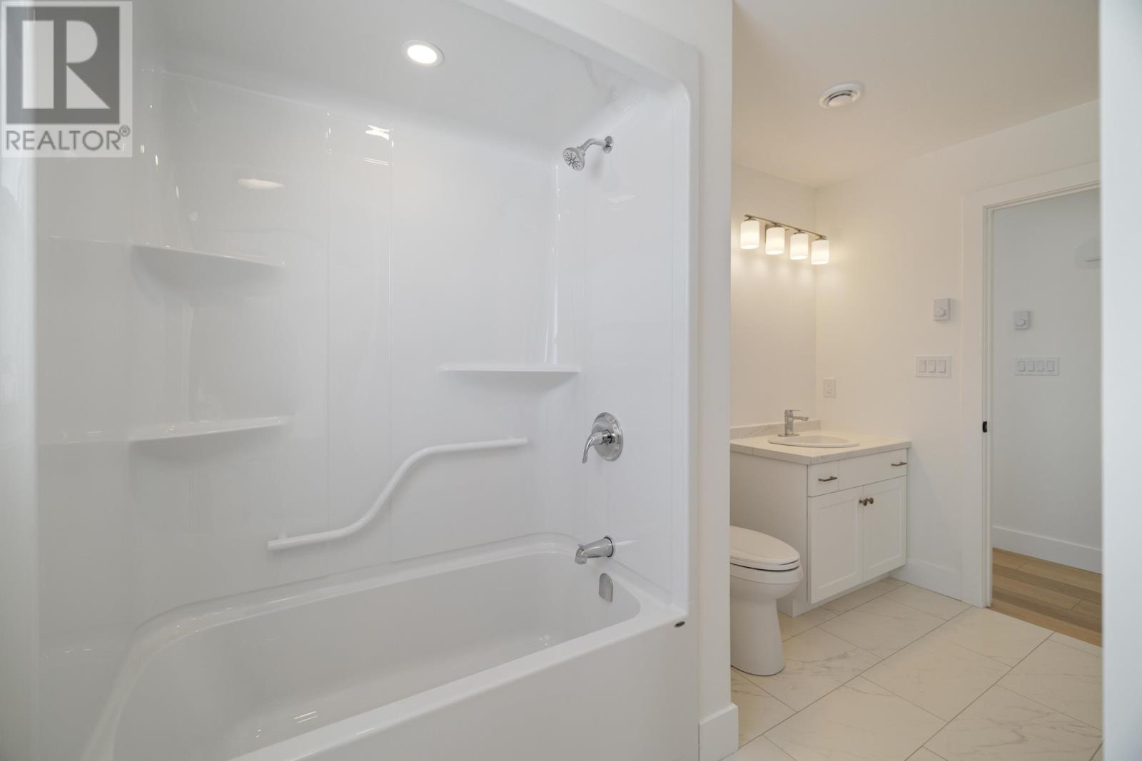 24-8 Donagh Road Property Photo 17
