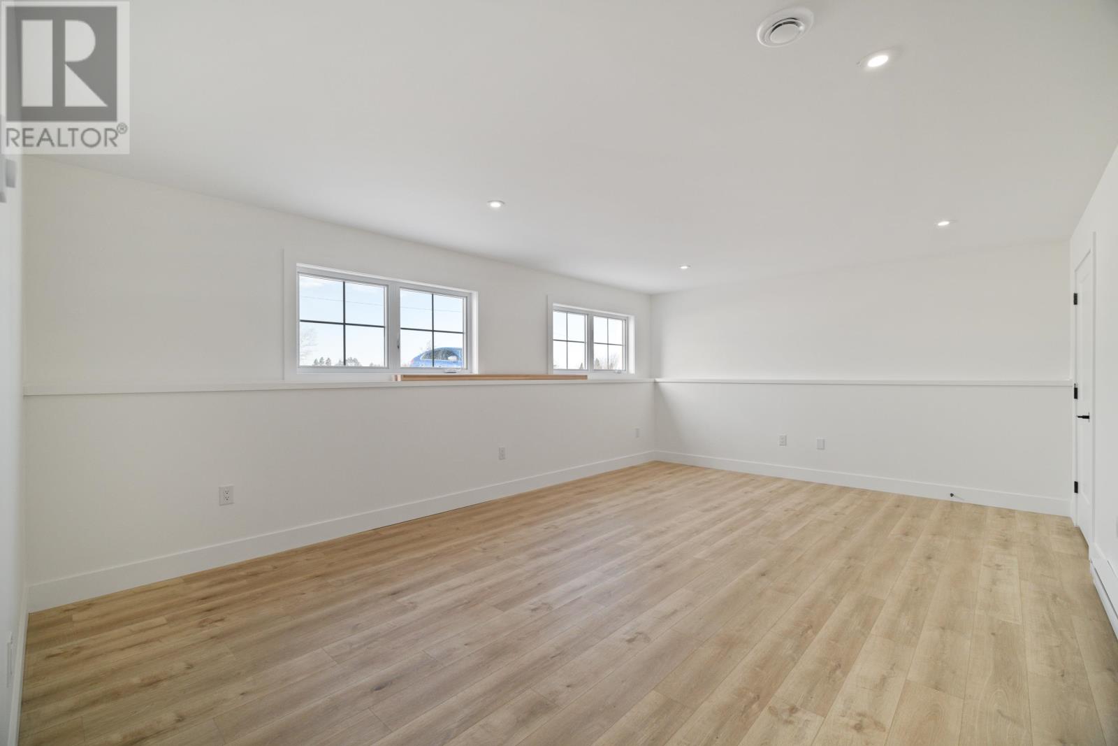 24-8 Donagh Road Property Photo 24