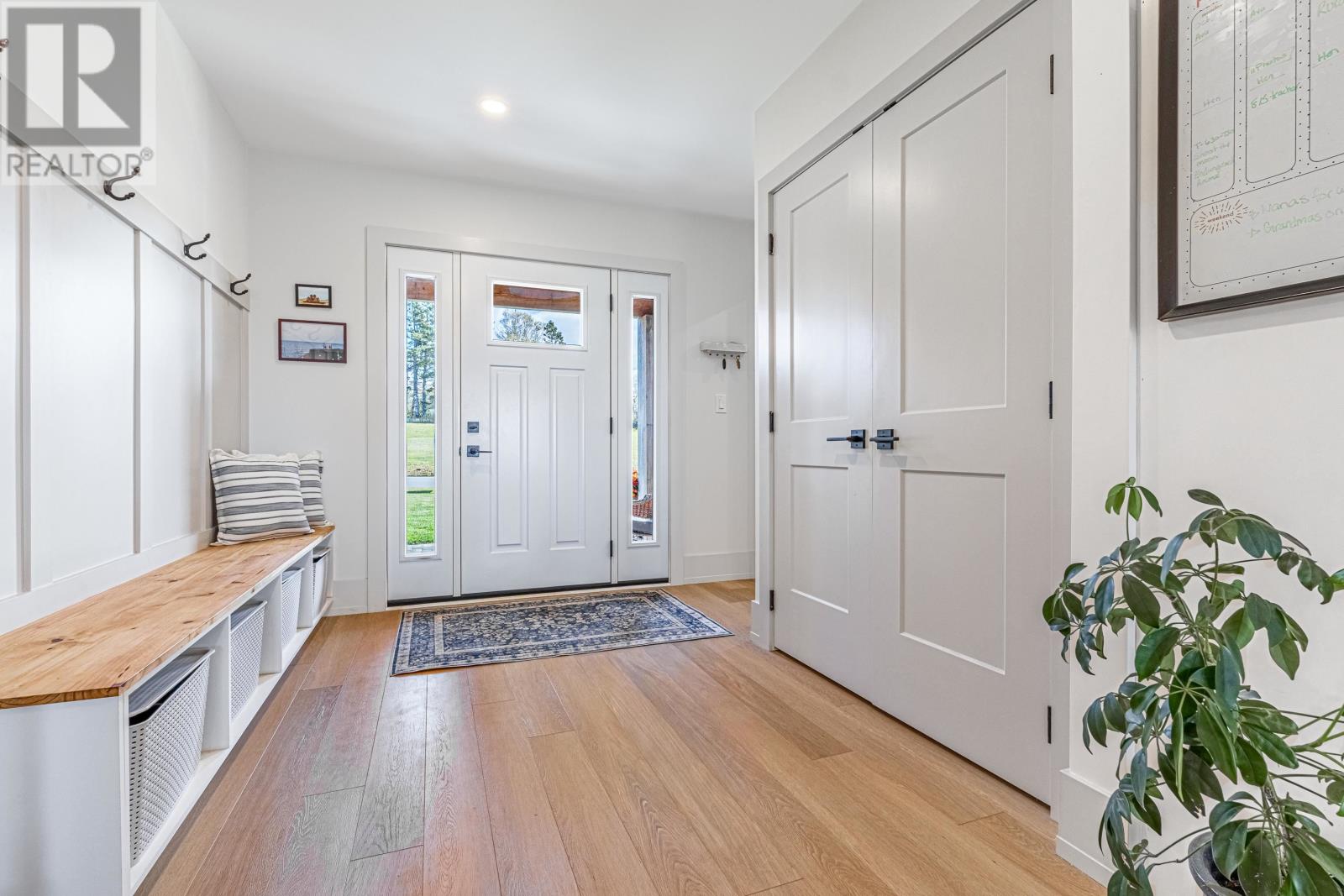 109 Waters Edge Lane Property Photo 4