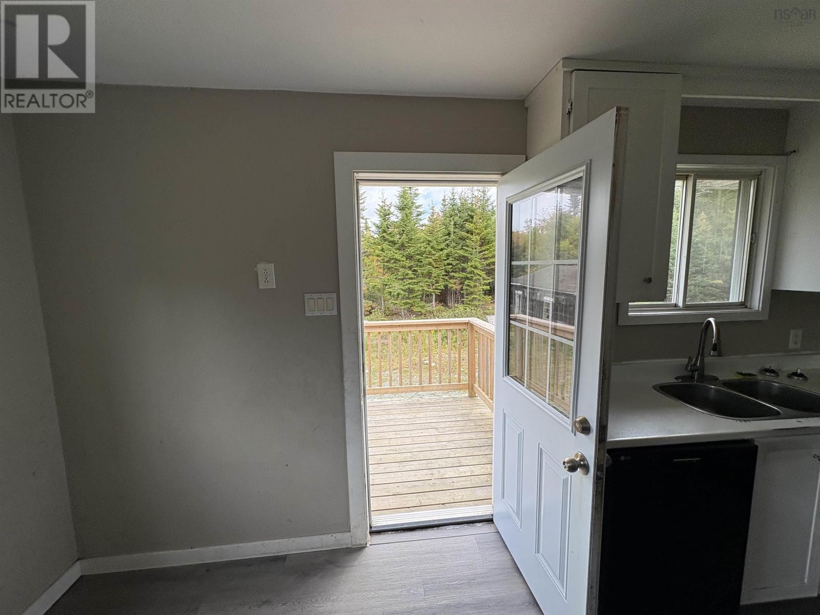 23669 #7 Highway Property Photo 5