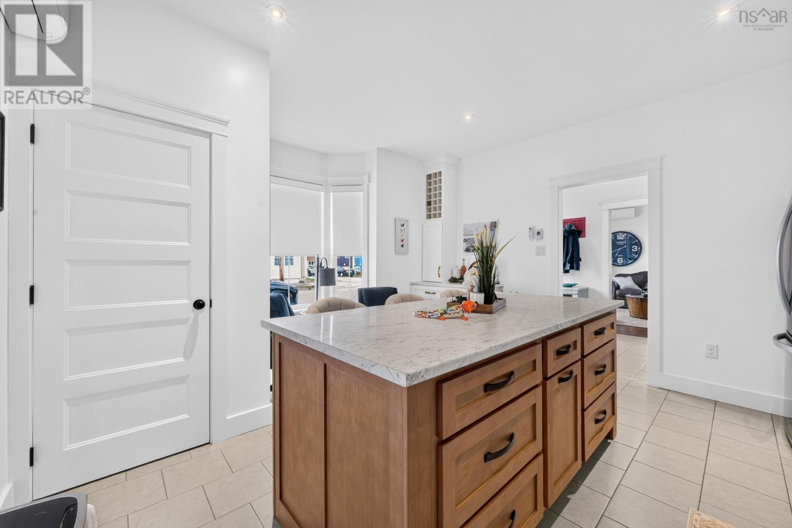84 Charlotte Street Property Photo 9