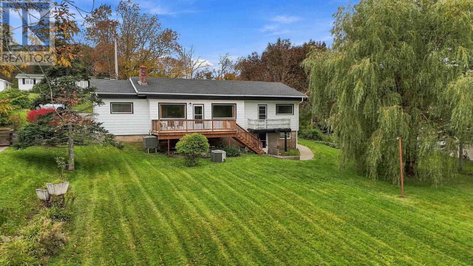 3 Wildwood Boulevard Property Photo 5