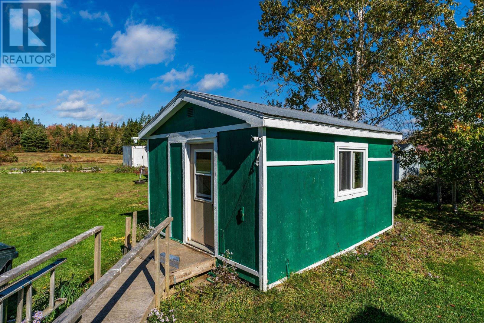 4127 Highway 1 Property Photo 29