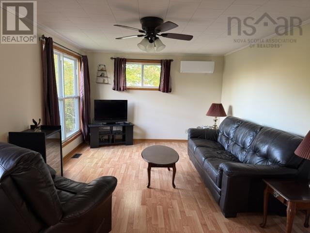 231 Lower Branch Road Property Photo 8