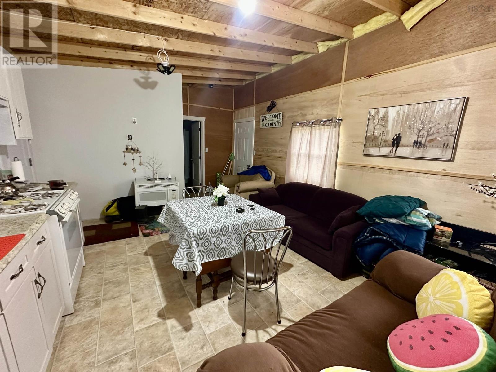 53 St Ninian Road Property Photo 14