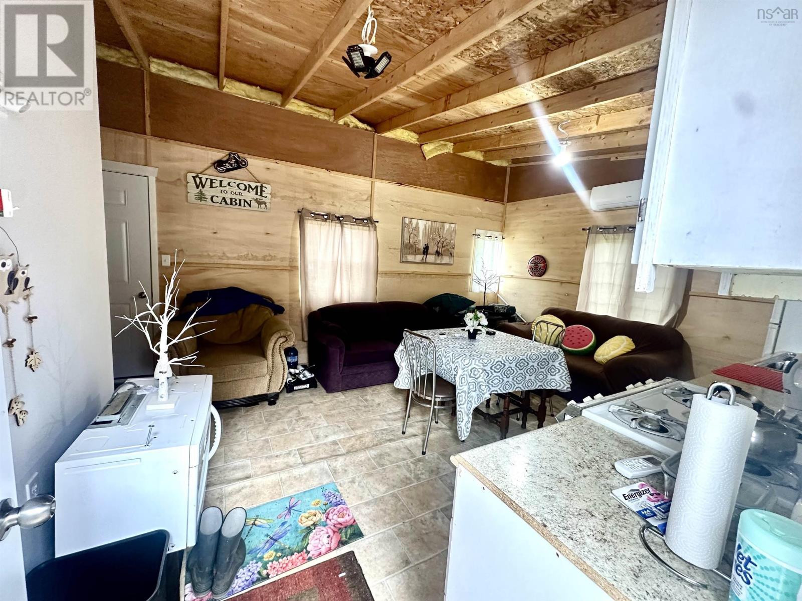 53 St Ninian Road Property Photo 21
