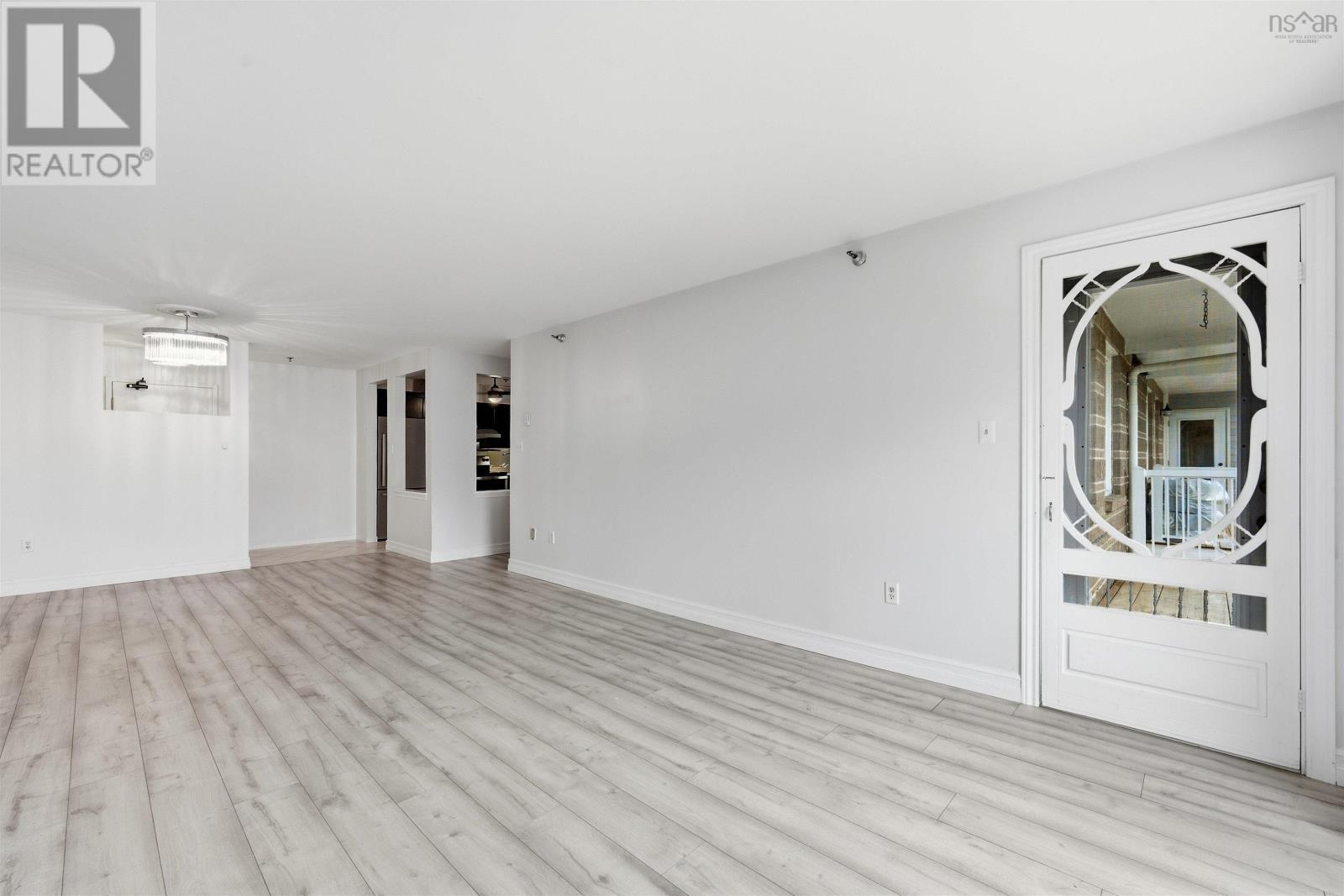 411 83 Kearney Lake Road Property Photo 8
