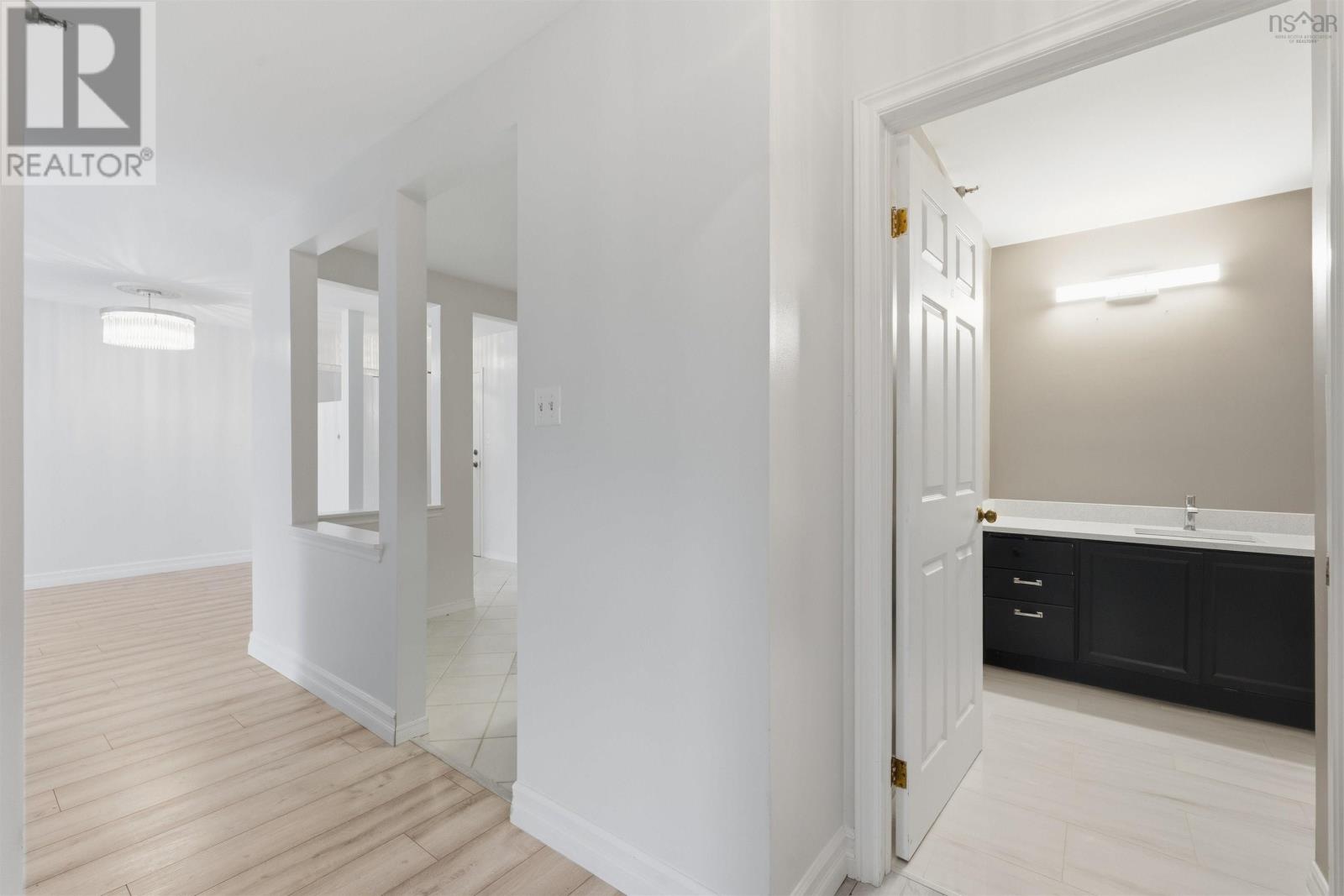 411 83 Kearney Lake Road Property Photo 17