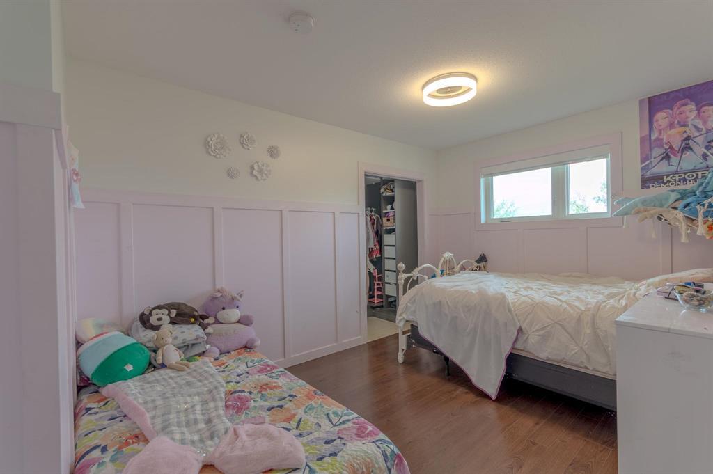 390 6th Avenue Property Photo 13
