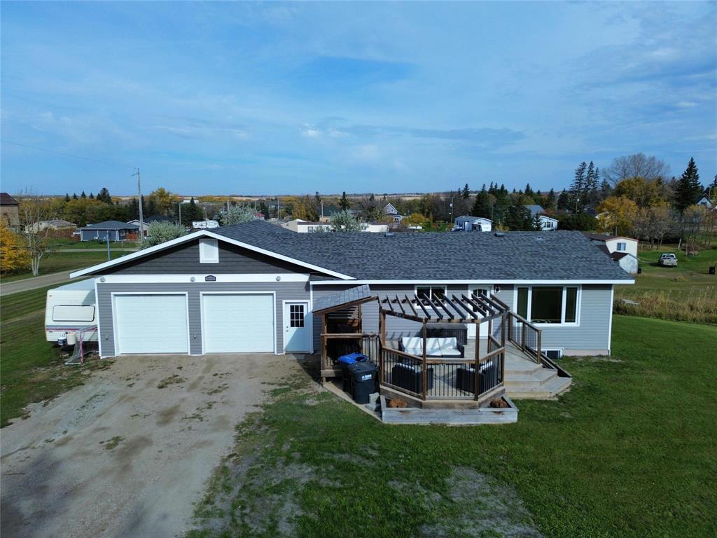 390 6th Avenue Property Photo 36